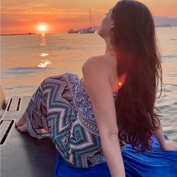 Meet your Posher, Anna - Picture 3 of 3